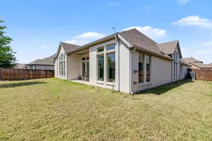 1423 Daisy Corner Dr, Celina, TX 75078 - Photo 15
