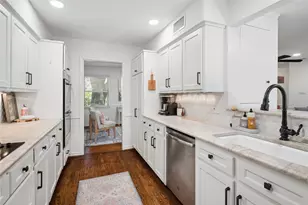 9906 Crestwick Dr, Dallas, TX 75238 - Photo 11