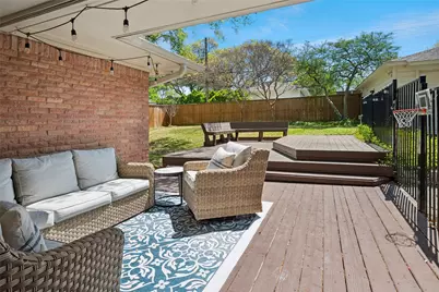 9906 Crestwick Drive, Dallas, TX 75238 - Photo 23