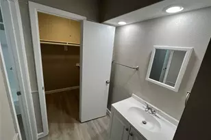 2050 Wellington Dr, Grand Prairie, TX 75051 - Photo 17