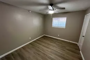 2050 Wellington Dr, Grand Prairie, TX 75051 - Photo 21