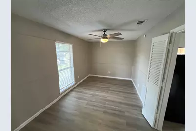 2050 Wellington Drive, Grand Prairie, TX 75051 - Photo 5