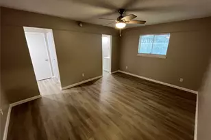 2050 Wellington Dr, Grand Prairie, TX 75051 - Photo 15