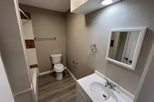 2050 Wellington Dr, Grand Prairie, TX 75051 - Photo 23