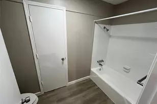 2050 Wellington Dr, Grand Prairie, TX 75051 - Photo 19