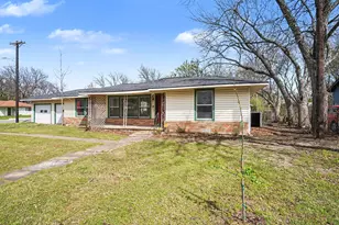 1030 Denton St, Denton, TX 76201 - Photo 3
