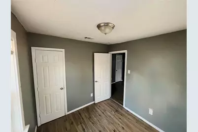 1733 Greenfield Avenue, Fort Worth, TX 76102 - Photo 11