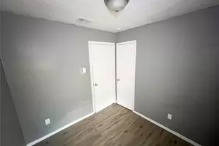 1733 Greenfield Ave, Fort Worth, TX 76102 - Photo 13