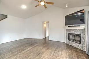 201 Teakwood Ln, Lewisville, TX 75067 - Photo 5