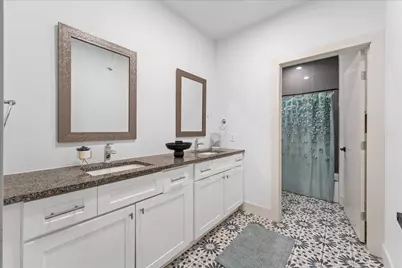 2403 Dathe Street, Dallas, TX 75215 - Photo 17