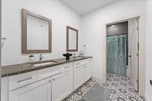 2403 Dathe St, Dallas, TX 75215 - Photo 17