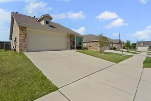 8308 High Robin Ave, Fort Worth, TX 76123 - Photo 5