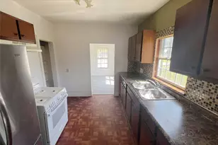 4607 Spring Garden St, Dallas, TX 75215 - Photo 9