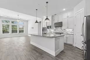 1908 Roundtree Cir E, Fort Worth, TX 76008 - Photo 9