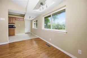 3614 Windsor St, Irving, TX 75062 - Photo 13