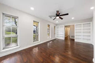 501 Tanglewood Dr S, Irving, TX 75061 - Photo 13