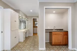 501 Tanglewood Dr S, Irving, TX 75061 - Photo 21