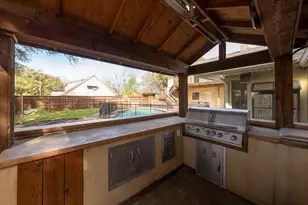 501 Tanglewood Dr S, Irving, TX 75061 - Photo 35