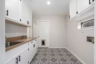 501 Tanglewood Dr S, Irving, TX 75061 - Photo 27