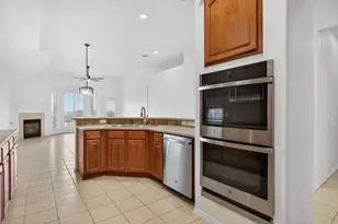 5746 Walnut Creek Dr, Fort Worth, TX 76137 - Photo 9