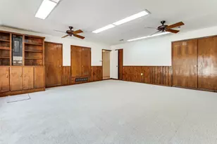 905 Live Oak Ln, Arlington, TX 76012 - Photo 15