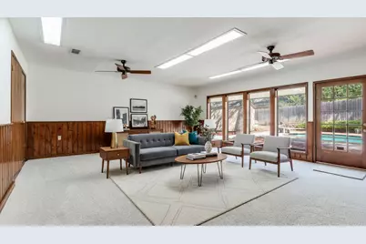 905 Live Oak Lane, Arlington, TX 76012 - Photo 13