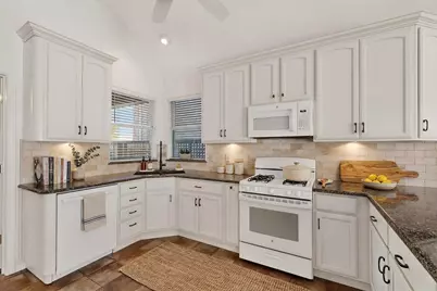 5821 Madison Drive, The Colony, TX 75056 - Photo 13