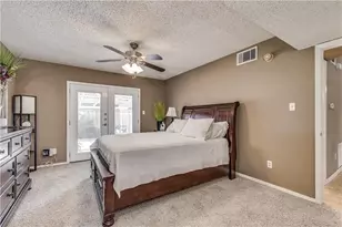 513 Hunters Glen St, Lewisville, TX 75067 - Photo 11