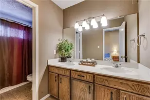 513 Hunters Glen St, Lewisville, TX 75067 - Photo 19