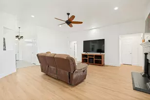 1809 Millbrook Dr, Midlothian, TX 76065 - Photo 5