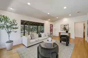 7211 Tokalon Dr, Dallas, TX 75214 - Photo 3