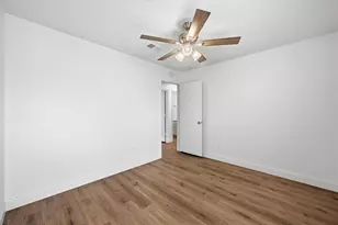 7529 Meadowlark Ln N, Watauga, TX 76148 - Photo 13