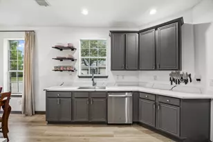 10032 Castlewood Dr, Plano, TX 75025 - Photo 5