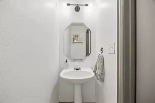 10032 Castlewood Dr, Plano, TX 75025 - Photo 17