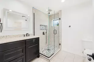 220 Laredo Dr, Reno, TX 75462 - Photo 11