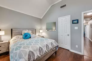 2720 Holly Brook Ct, Bedford, TX 76021 - Photo 25