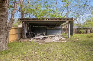 1005 E Evergreen St, Mexia, TX 76667 - Photo 17