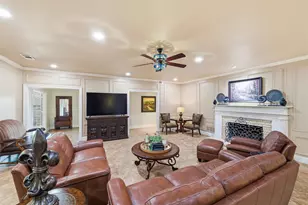 2000 Lakehill Ct, Arlington, TX 76012 - Photo 5