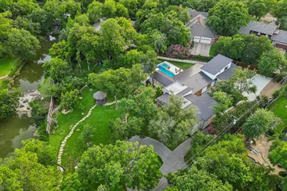 13919 Hughes Lane, Dallas, TX 75240 - Photo 39