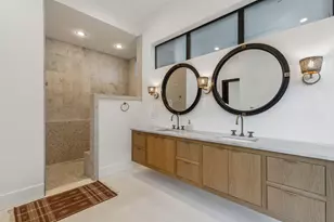 13919 Hughes Ln, Dallas, TX 75240 - Photo 23