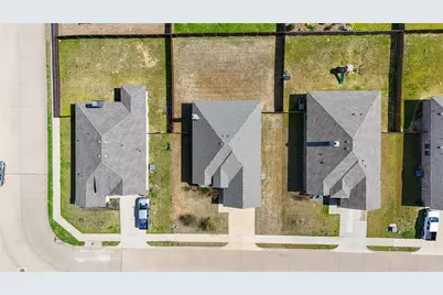 703 Dripping Springs Lane, Cleburne, TX 76033 - Photo 17