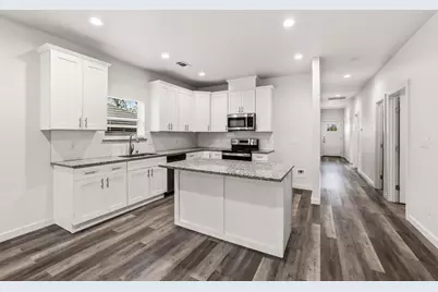 1221 W Johnson Street, Denison, TX 75020 - Photo 9