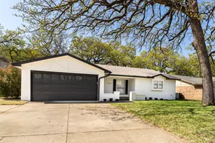 3915 Firethorn Dr, Arlington, TX 76017 - Photo 3