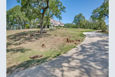 10783 Stagecoach Pass, Pilot Point, TX 76258 - Photo 3