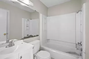 9415 Olde Towne Row, Dallas, TX 75227 - Photo 5