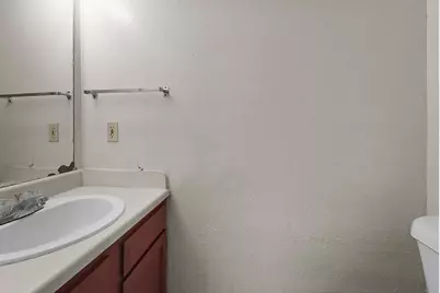 9415 Olde Towne Row, Dallas, TX 75227 - Photo 15