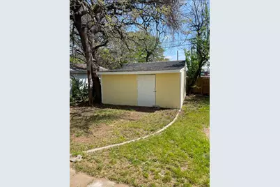 2218 Owens Street, Haltom City, TX 76117 - Photo 21