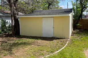 2218 Owens St, Haltom City, TX 76117 - Photo 21