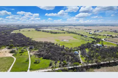 8970 Burnett Road, Justin, TX 76247 - Photo 39