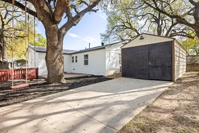 602 E 4th Street, Weatherford, TX 76086 - Photo 25